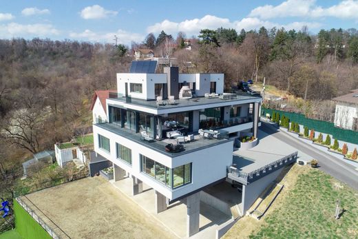 Casa Unifamiliare a Braşov, Municipiul Braşov