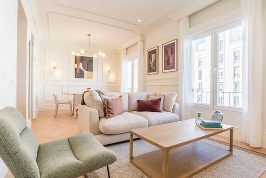 Apartment / Etagenwohnung in Madrid, Provinz Madrid