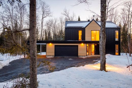 Magog, Estrieの一戸建て住宅