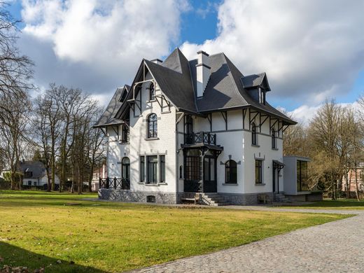 Overijse, Provincie Vlaams-Brabantの一戸建て住宅