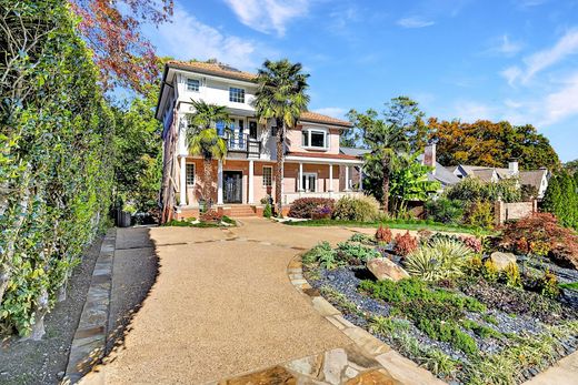 Detached House in Atlanta, Fulton County