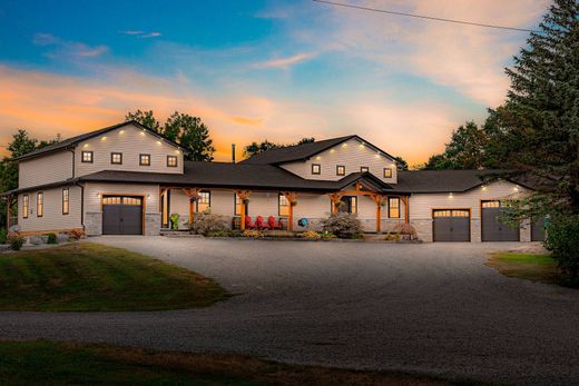 Luxury home in Lansdowne, United Counties of Leeds and Grenville