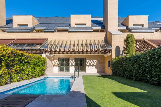 Willa wielorodzinna w Pozuelo de Alarcón, Provincia de Madrid