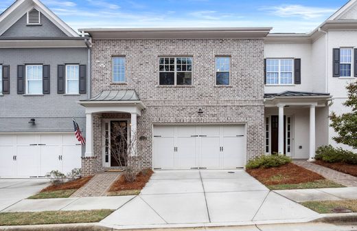 Townhouse in Peachtree Corners, Gwinnett County