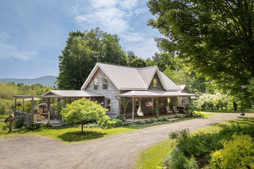 Detached House in Granby, Montérégie