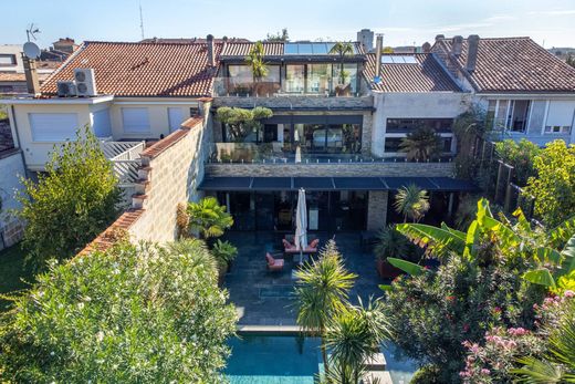 Bordeaux, Girondeの一戸建て住宅