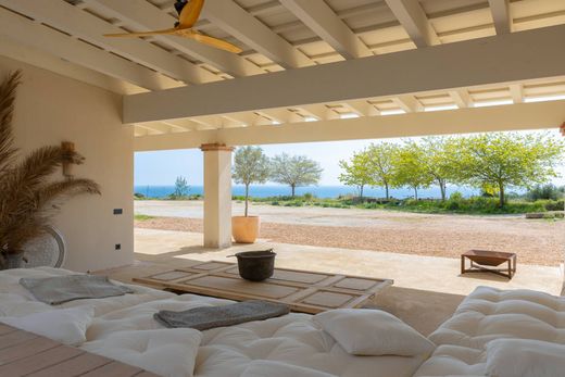 Luxury home in Tiana, Province of Barcelona