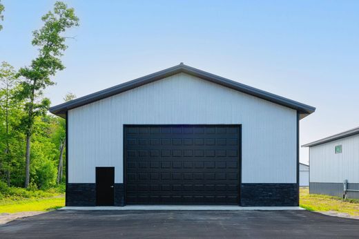 Luxury home in Brainerd, Crow Wing County