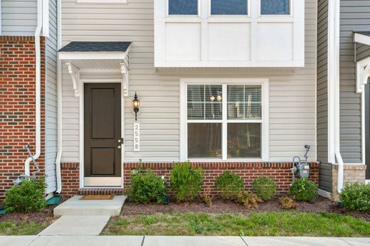 타운 하우스 / Frederick, Frederick County