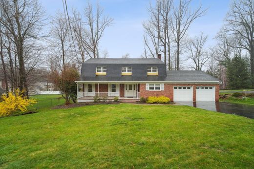 Detached House in Berkeley Heights, Union County