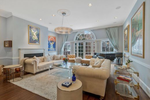 Luxury home in Washington, Washington County