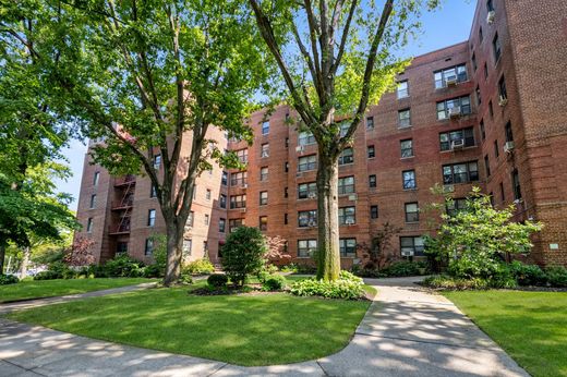 Luxury home in Flushing, Queens