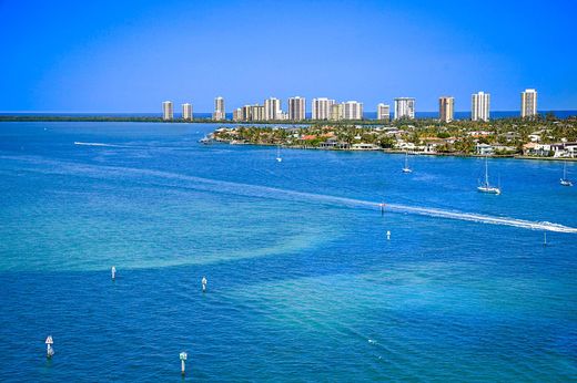 Apartment in Riviera Beach, Palm Beach