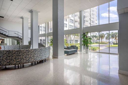 Apartment in Pompano Beach, Broward County