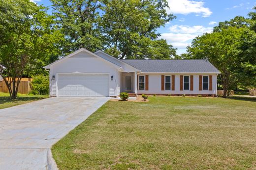 Luxury home in Simpsonville, Greenville County