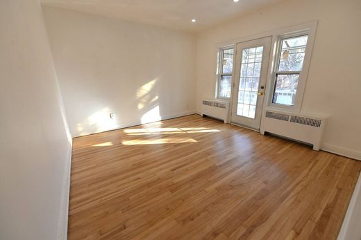 Apartment in Saint-Laurent, City of Montréal