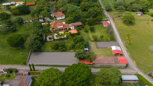 Luxury home in Turrúcares, Cantón de Alajuela
