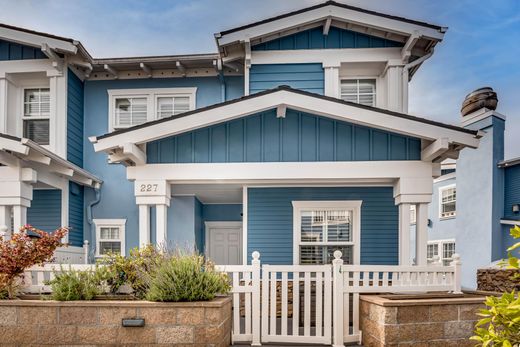 Townhouse in Manhattan Beach, Los Angeles County