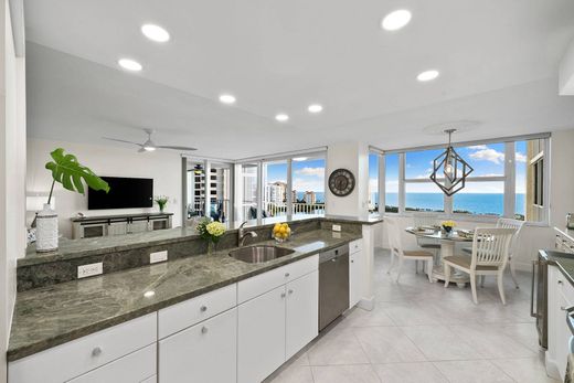 Apartment in Naples, Collier County