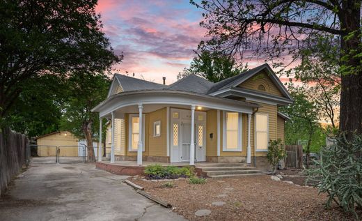 Detached House in San Antonio, Bexar County