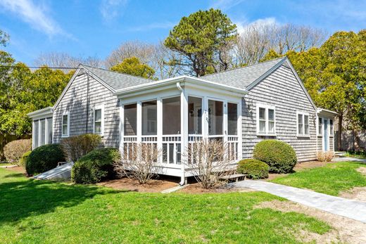Apartment / Etagenwohnung in Centerville, Barnstable County