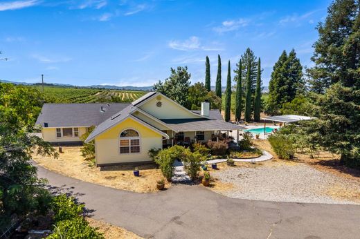 Detached House in Kelseyville, Lake County