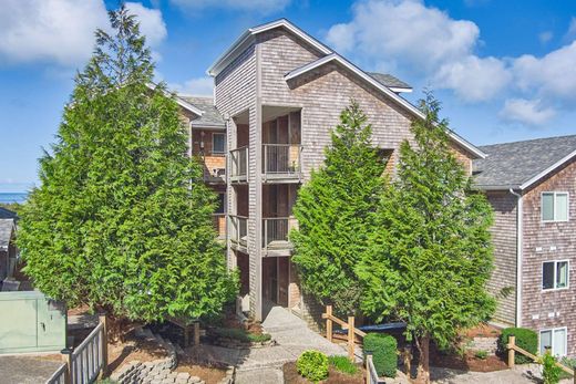 Apartment in Seaview, Pacific County