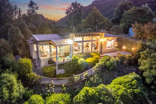 Luxury home in Upper Hutt, Upper Hutt City