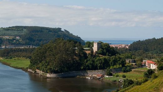أرض ﻓﻲ أوفييدو, Province of Asturias