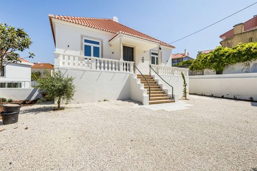 Oeiras, Distrito de Lisboaのマルチファミリーヴィラ