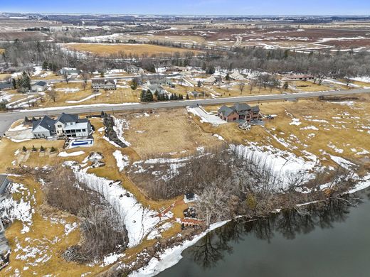 Land in Depere, Brown County