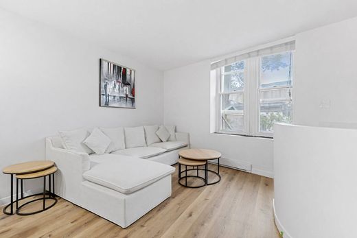 Apartment / Etagenwohnung in Montreal, City of Montréal