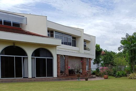 Vrijstaand huis in Singapore
