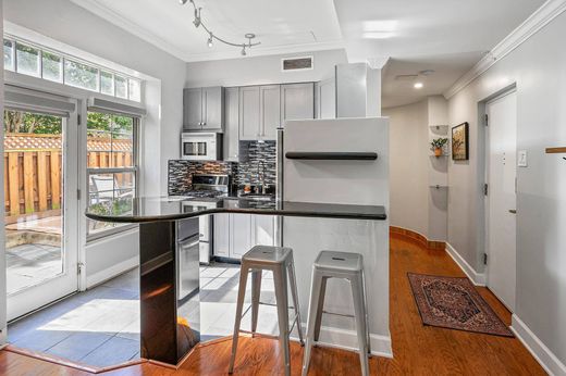 Apartment / Etagenwohnung in Washington, Washington County