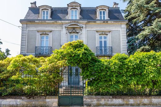 Detached House in Dijon, Cote d'Or
