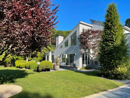 Detached House in Sagaponack, Suffolk County