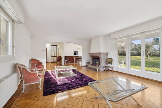 Casa Unifamiliare a Cointrin, Geneva