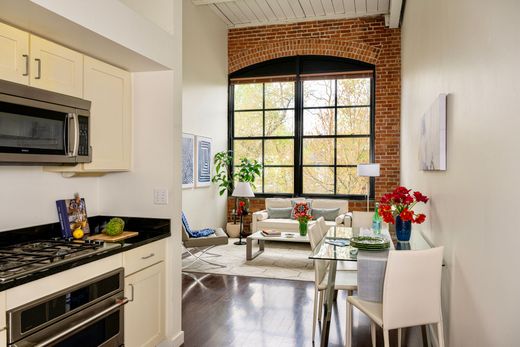 Apartment in Cambridge, Middlesex County