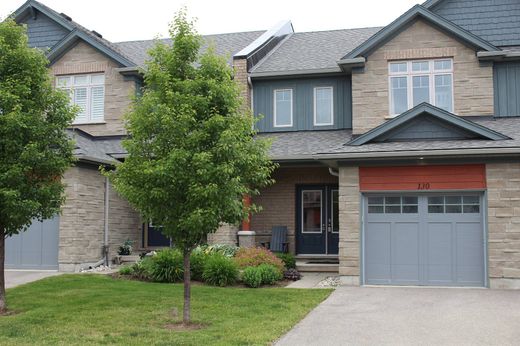 Townhouse - Collingwood, Ontario