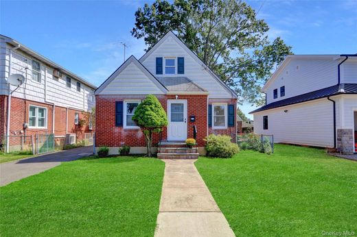 Casa en Garden City South, Nassau County
