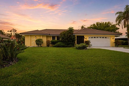 Luxury home in Nokomis, Sarasota County