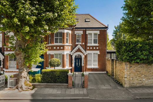 半独立式房屋  伦敦, Greater London