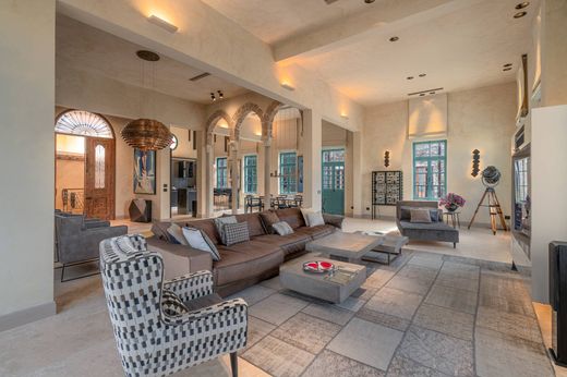 ‏בית חד-משפחתי ב  תל אביב-יפו, תל אביב