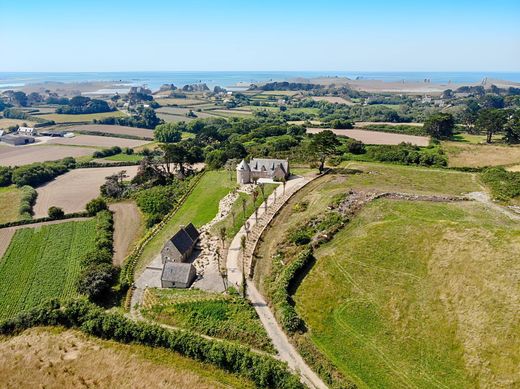 Casa Unifamiliare a Plougrescant, Côtes-d'Armor