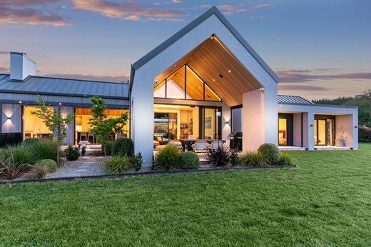 Luxury home in Rodney Point, Auckland