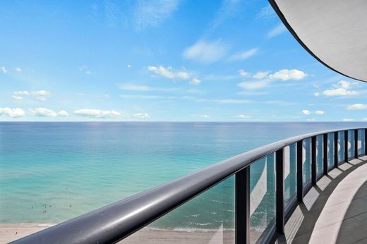 Sunny Isles Beach, Miami-Dade Countyのアパートメント