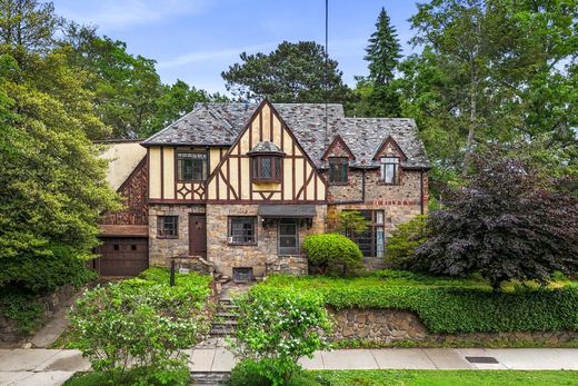 Detached House in Flushing, Queens