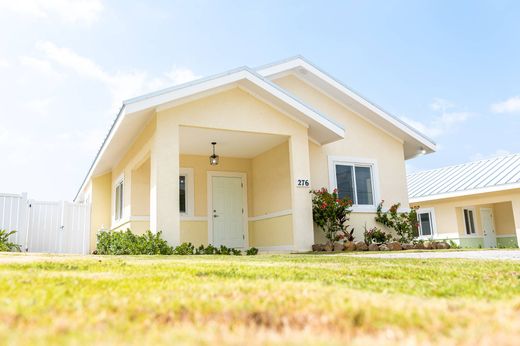 Vrijstaand huis in Lucea, Lucea West