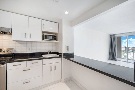 Apartment in North Bay Village, Miami-Dade