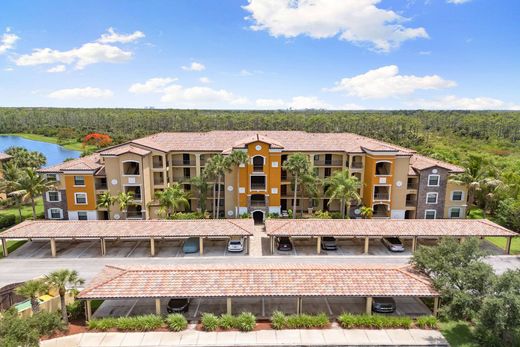 Daire Naples, Collier County